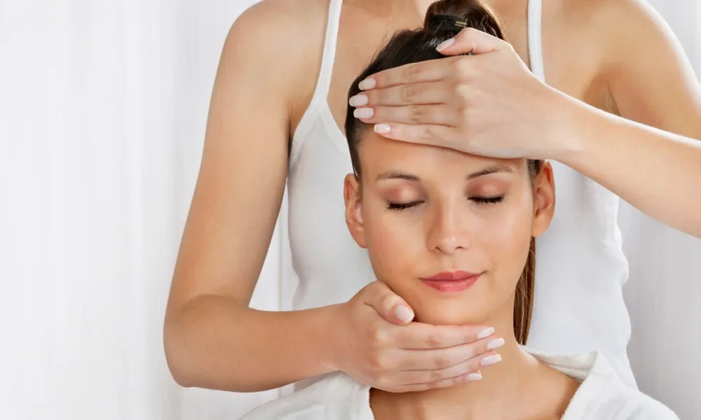 backshoulderneckmassage