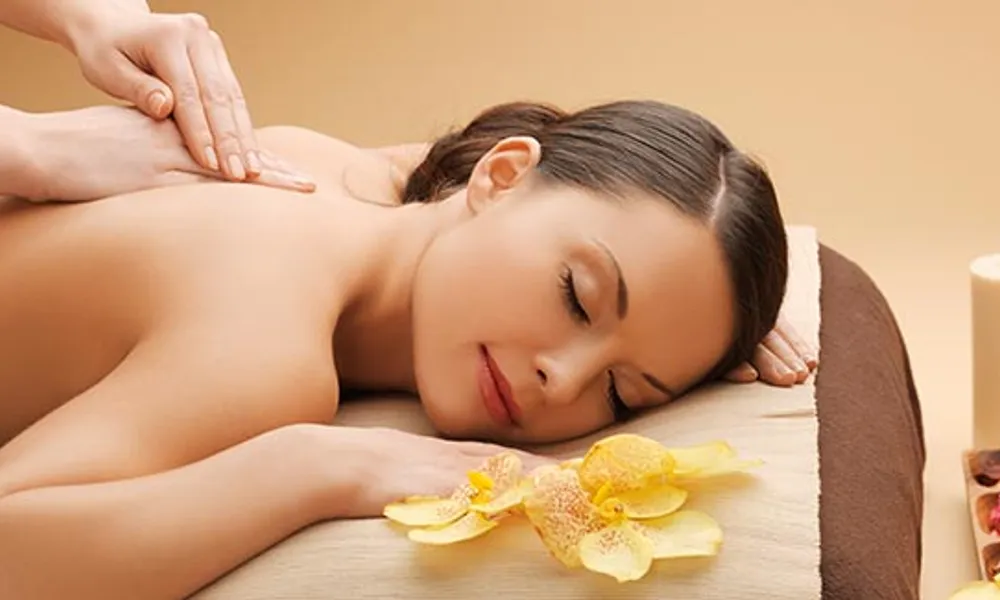 backshoulderneckmassage