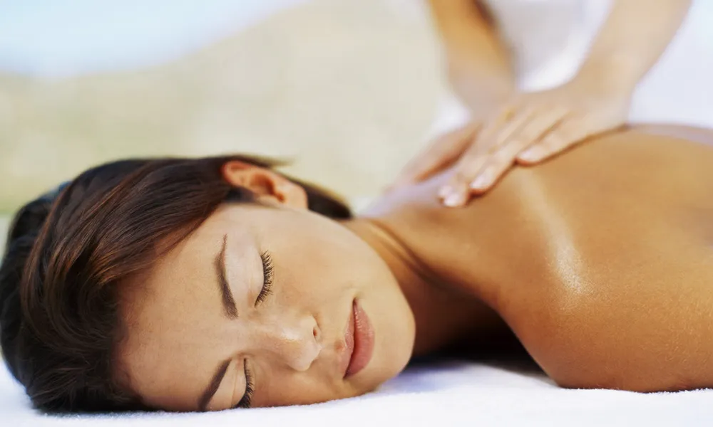 backshoulderneckmassage