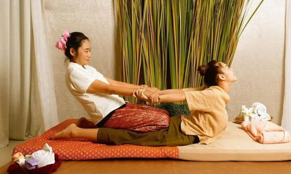 traditional thai massage